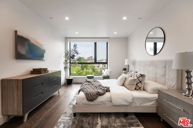 724 N Croft Avenue 301, Los Angeles, CA 90069