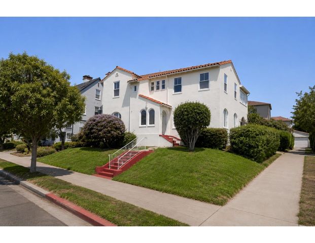 95 Junipero Serra Boulevard, San Francisco, CA 94127