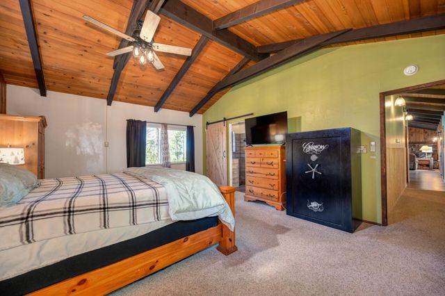 1961 Caprine Hill Trl, Pollock Pines, CA 95726