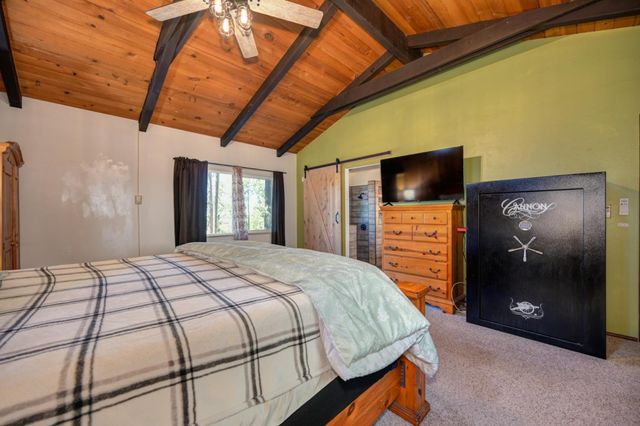 1961 Caprine Hill Trl, Pollock Pines, CA 95726