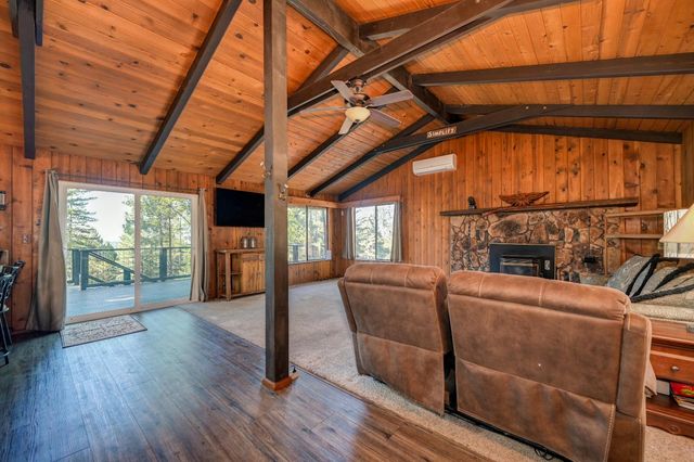 1961 Caprine Hill Trl, Pollock Pines, CA 95726