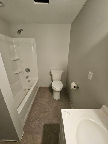 602 Prairie Drive N, Hudson, WI 54016