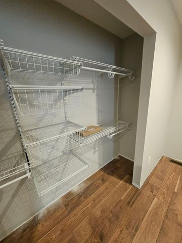 602 Prairie Drive N, Hudson, WI 54016