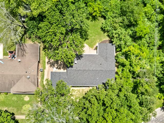 6632 Blossom View Drive, Florissant, MO 63033