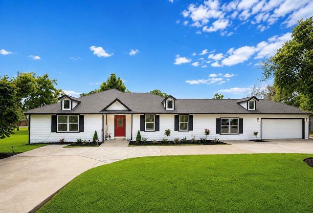1214 Main Street, Alvin, TX 77511