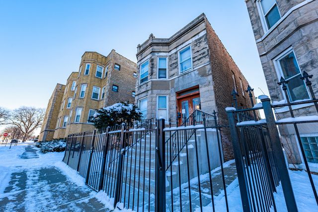 5215 W Van Buren Street, Chicago, IL 60644