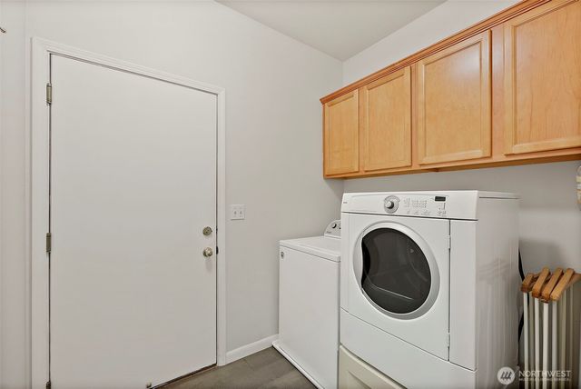 321 E Fairway Dr, Allyn, WA 98524