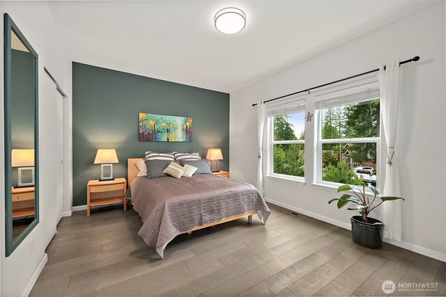 321 E Fairway Dr, Allyn, WA 98524