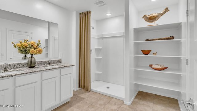 3985 E Market Street, Tucson, AZ 85706