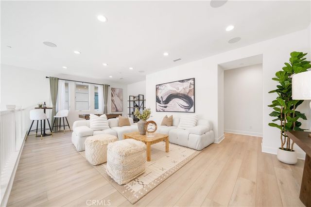 108 Coldwater, Irvine, CA 92602