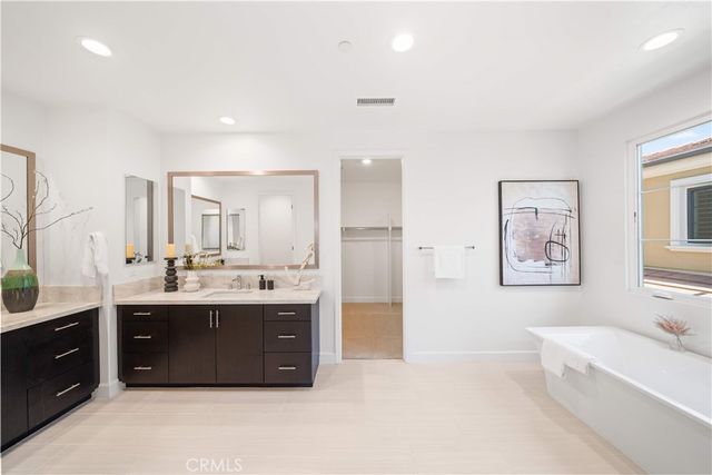 108 Coldwater, Irvine, CA 92602