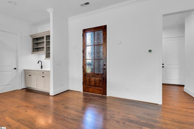 201 Chestnut Pond Lane, Simpsonville, SC 29681