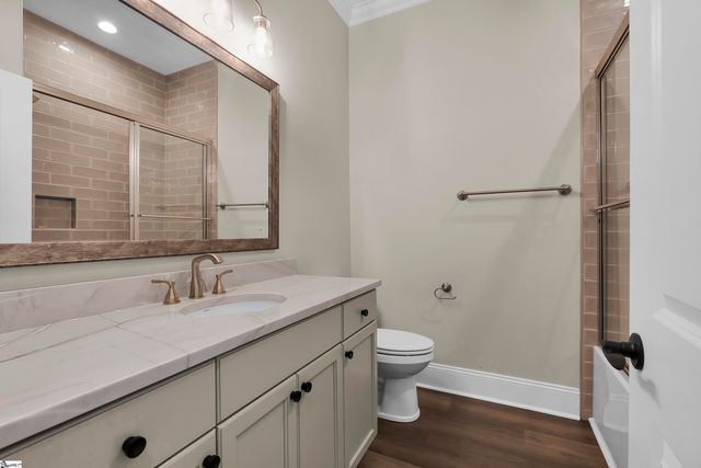 201 Chestnut Pond Lane, Simpsonville, SC 29681