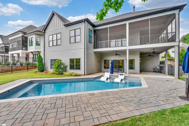 201 Chestnut Pond Lane, Simpsonville, SC 29681