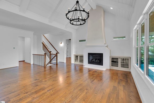 201 Chestnut Pond Lane, Simpsonville, SC 29681