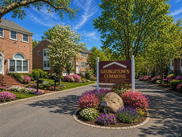 71 Orchard Street, Manhasset, NY 11030
