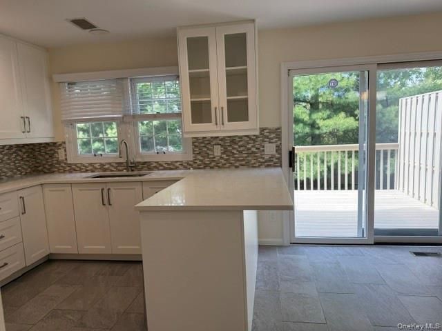 71 Orchard Street, Manhasset, NY 11030