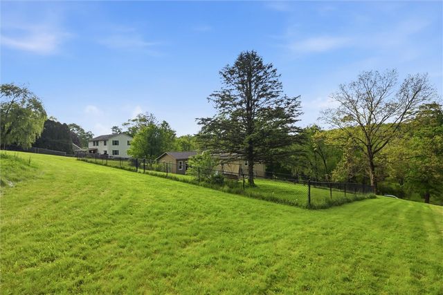 134 Stucky Rd, Forward Twp, PA 16053
