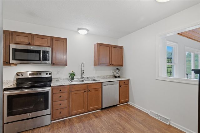 134 Stucky Rd, Forward Twp, PA 16053