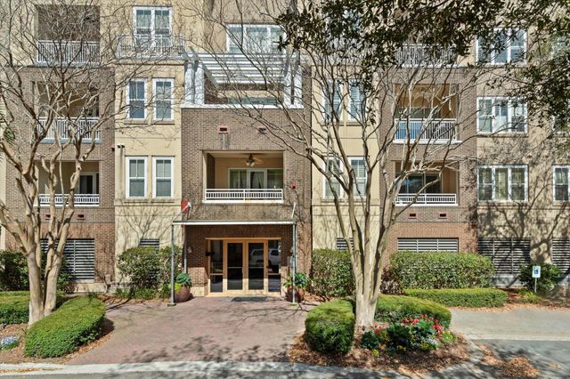 200 River Landing Drive 105f, Charleston, SC 29492