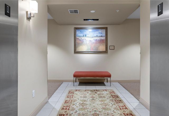 200 River Landing Drive 105f, Charleston, SC 29492