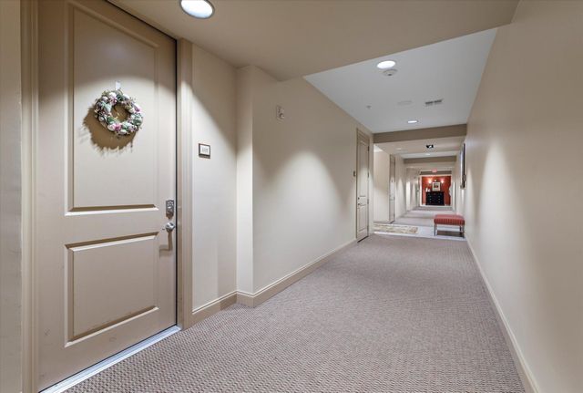 200 River Landing Drive 105f, Charleston, SC 29492
