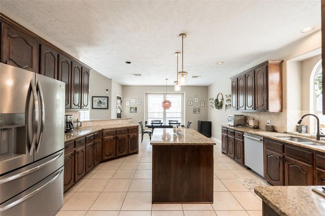 11123 Sheldon Bend Drive, Richmond, TX 77406