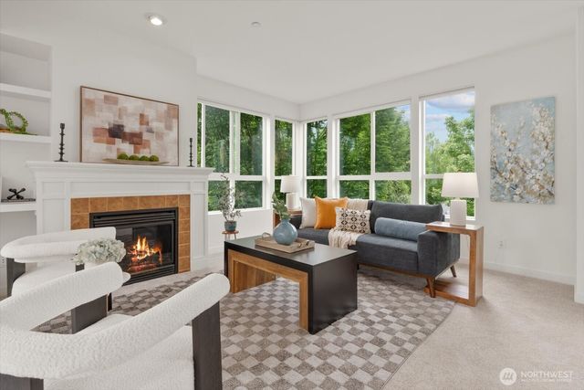 1716 24th Avenue NE, Issaquah, WA 98029