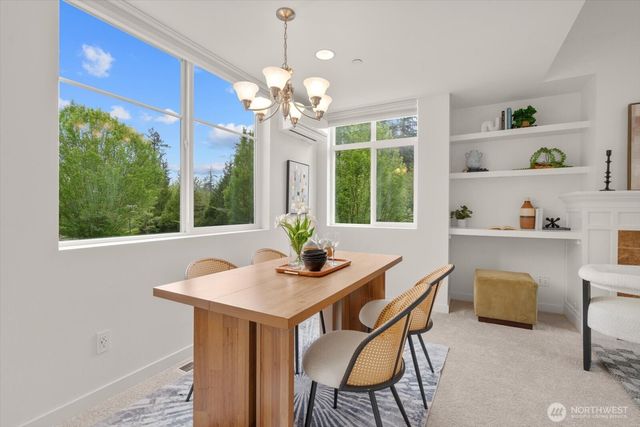 1716 24th Avenue NE, Issaquah, WA 98029