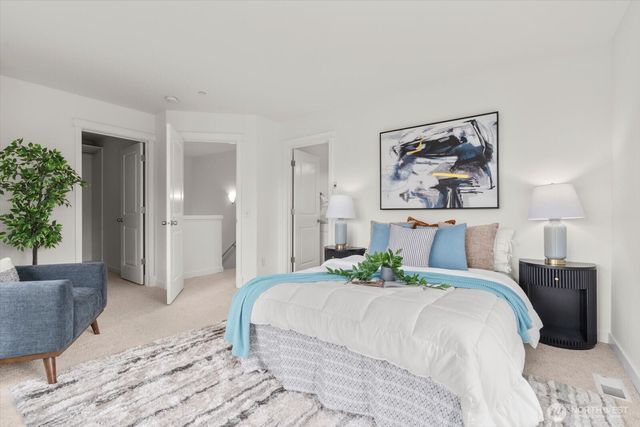 1716 24th Avenue NE, Issaquah, WA 98029
