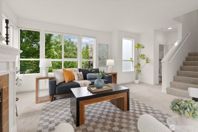 1716 24th Avenue NE, Issaquah, WA 98029