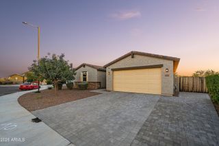 18321 W GOLDEN Court, Waddell, AZ 85355
