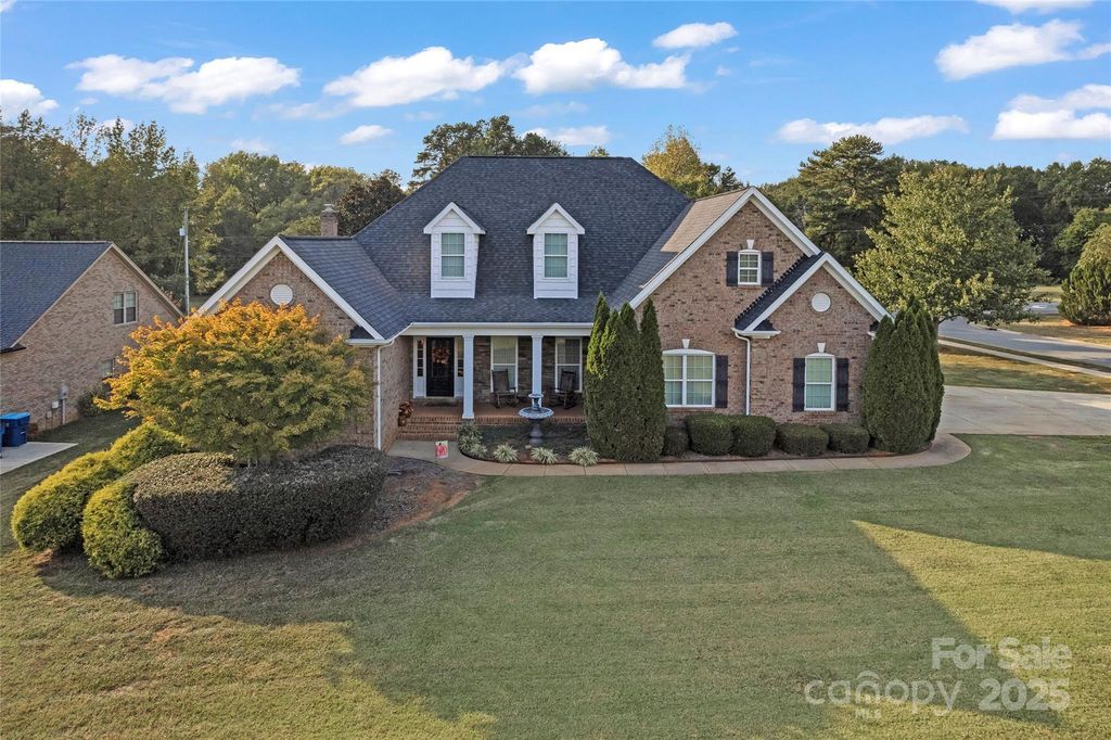3261 Fairmead Drive, Concord, NC 28025