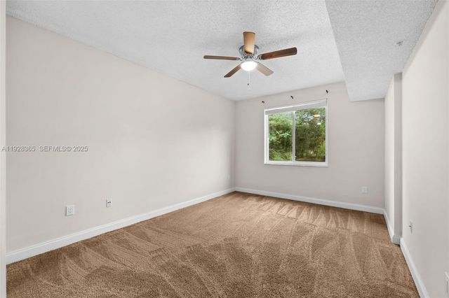 6976 SW 39th St G102, Davie, FL 33314