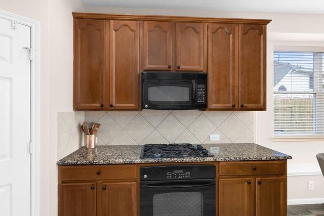 8327 Terra Valley Lane, Tomball, TX 77375