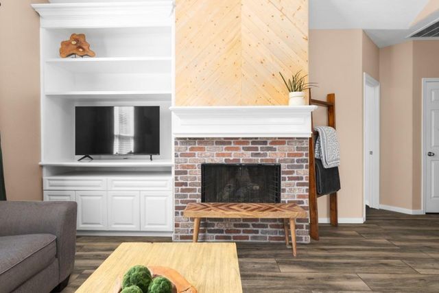 8327 Terra Valley Lane, Tomball, TX 77375