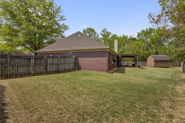 1400 RIVER BRANCH CV, Collierville, TN 38017