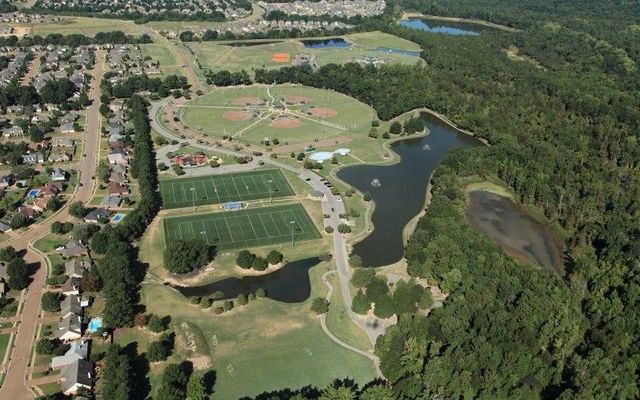 1400 RIVER BRANCH CV, Collierville, TN 38017