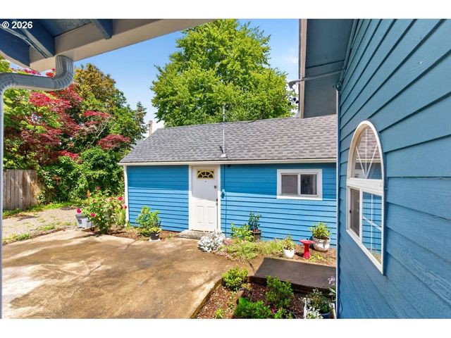 1915 16TH Ave, Forest Grove, OR 97116
