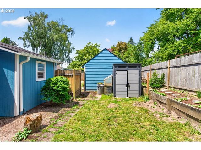 1915 16TH Ave, Forest Grove, OR 97116
