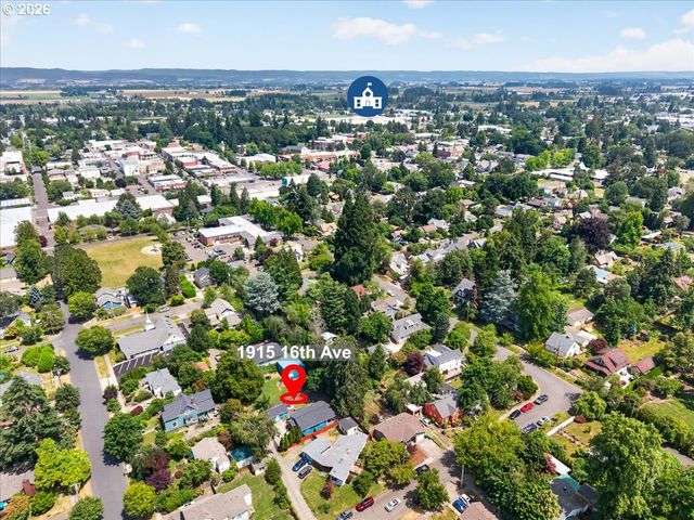 1915 16TH Ave, Forest Grove, OR 97116