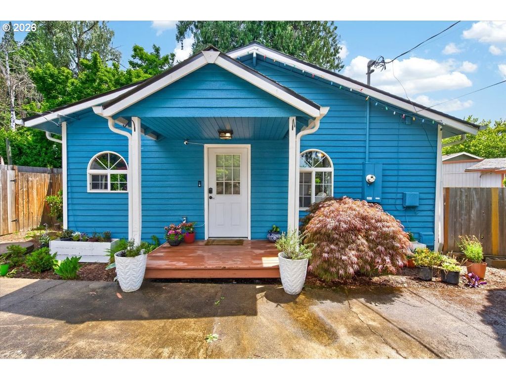 1915 16TH Ave, Forest Grove, OR 97116