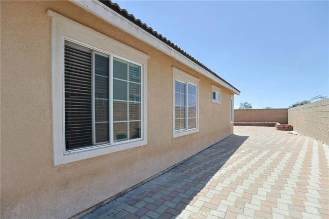 16633 San Simeon Way, Fontana, CA 92336
