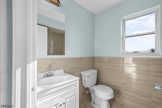 219 Clinton Pl, Newark City, NJ 07112