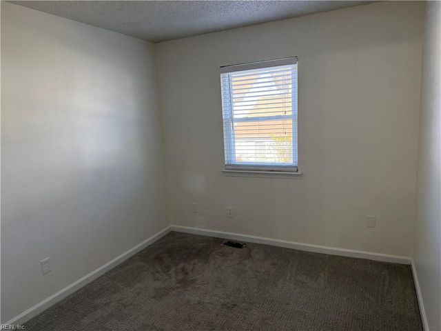 1159 Old Clubhouse RD, Virginia Beach, VA 23453