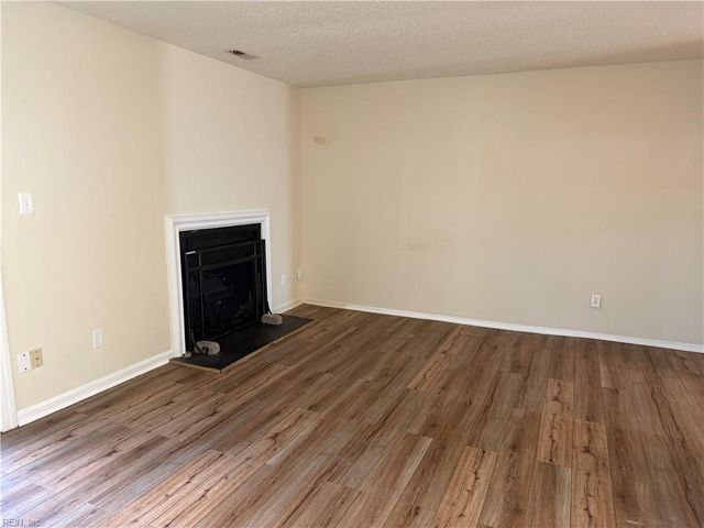 1159 Old Clubhouse RD, Virginia Beach, VA 23453