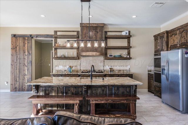 1000 Canyon Parkway, Canyon, TX 79015