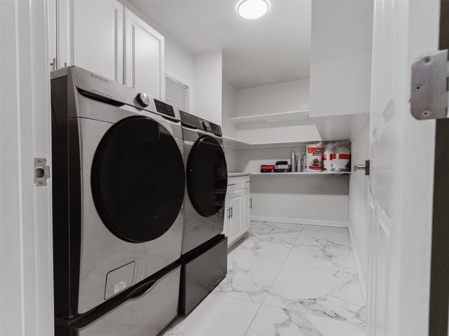 500 Oakwood Drive, Euless, TX 76040
