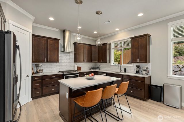 11215 Monarch Ridge Avenue NW, Silverdale, WA 98383