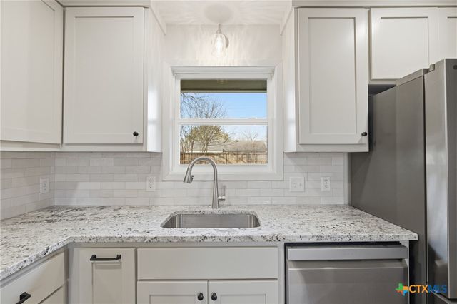 410 N Highway 95, Little River Academy, TX 76554